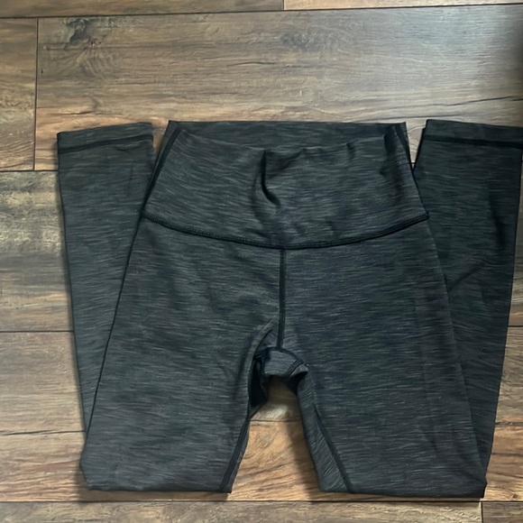 Lululemon leggings - Picture 1 of 3